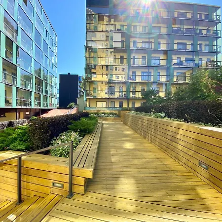 דירה Charming Centre With Free Parking And Spacious Balcony טאלין