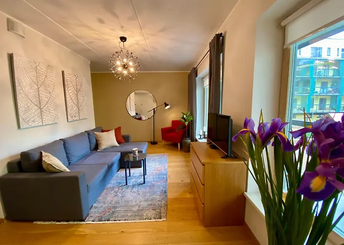 公寓 Charming Centre With Free Parking And Spacious Balcony