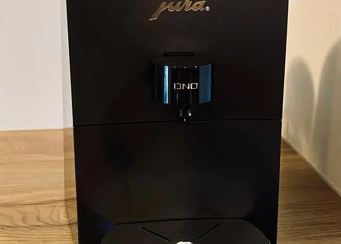 Charming Centre With Free Parking And Spacious Balcony