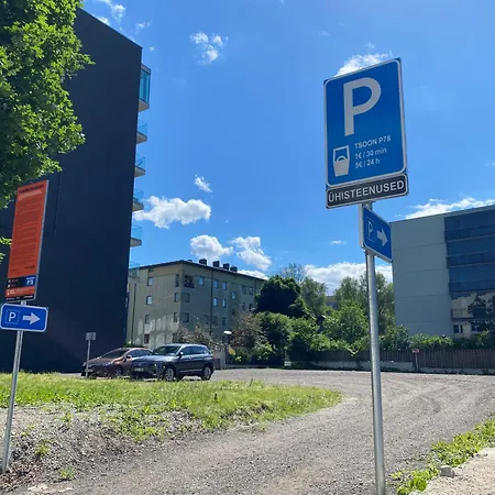 Charming Centre With Free Parking And Spacious Balcony * Reval